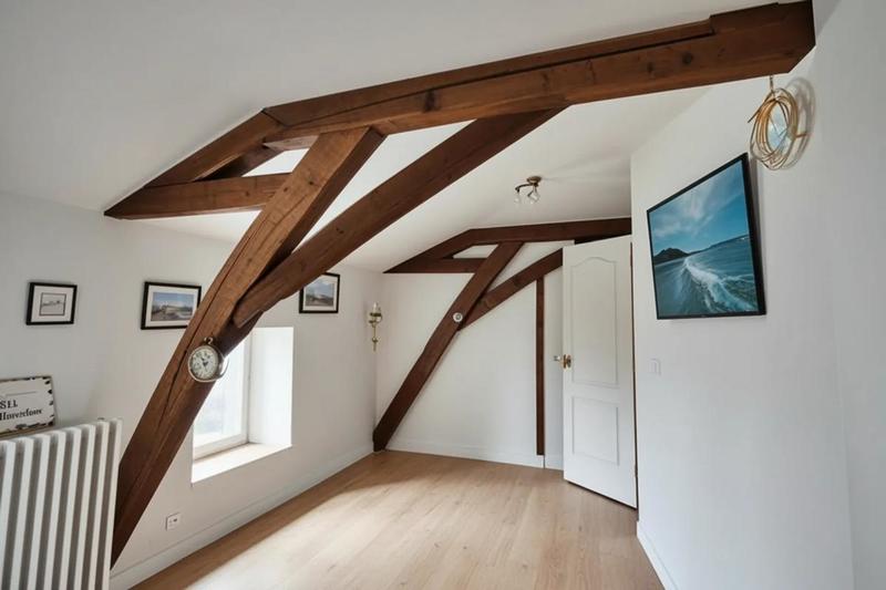 Maison - 200 m² - 8 pièces