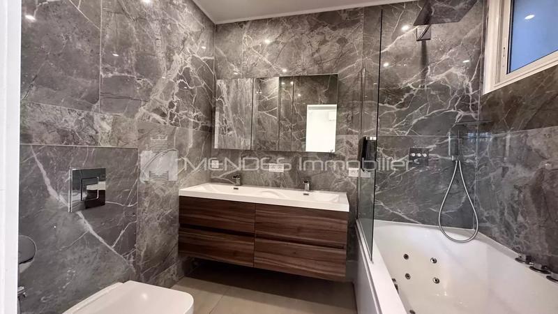 Appartement - 84 m² - 3 pièces