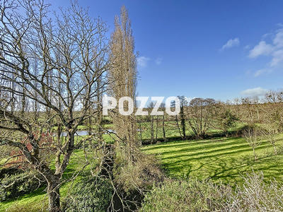 Maison - 439 m² - 16 pièces