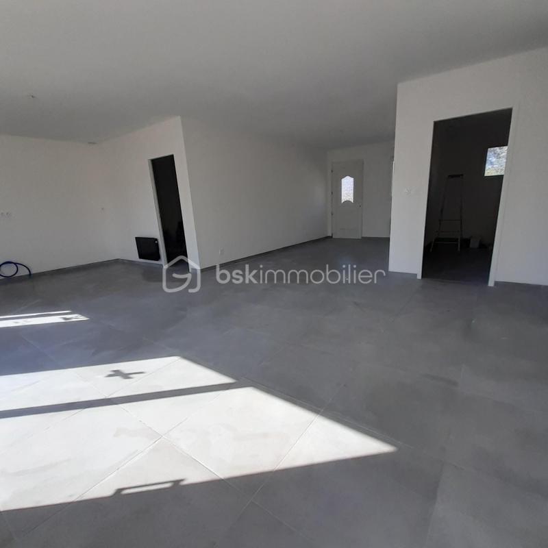 Maison - 104 m² - 5 pièces