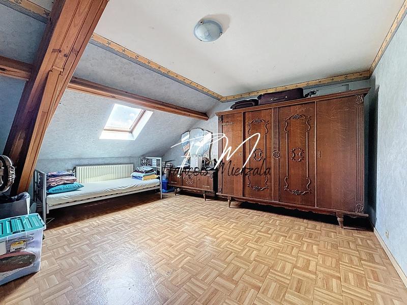 Maison - 182 m² - 9 pièces