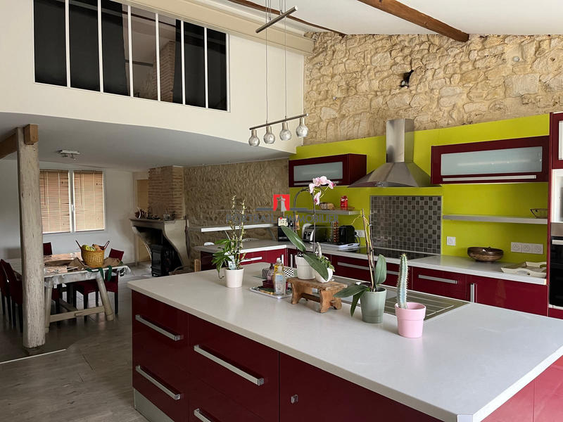 Maison - 229 m² - 5 pièces