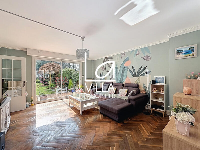 Maison traditionnelle - 117 m² - 5 pièces