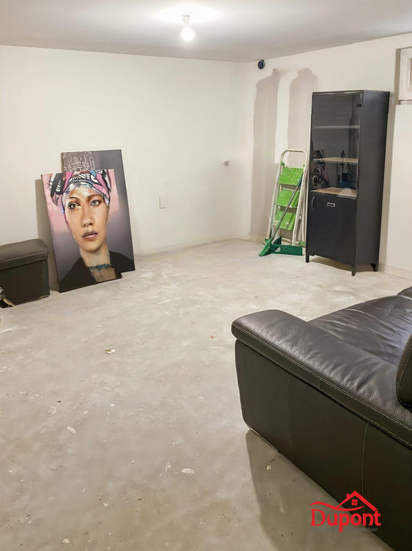 Maison - 212 m² - 6 pièces