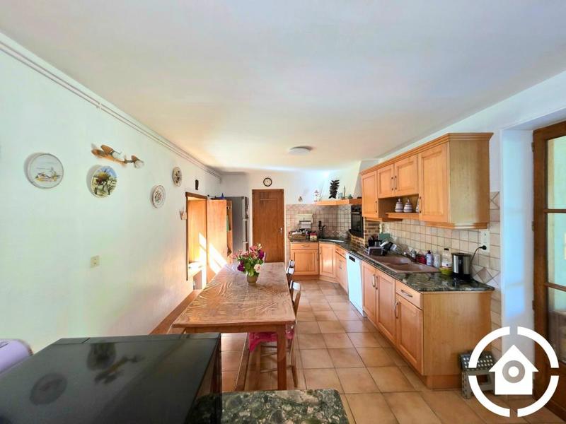 Maison ancienne - 273 m² - 9 pièces