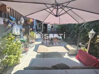 Maison - 96 m² - 5 pièces