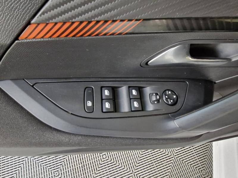 Peugeot 2008 Bluehdi 100 Ss Bvm6 Active