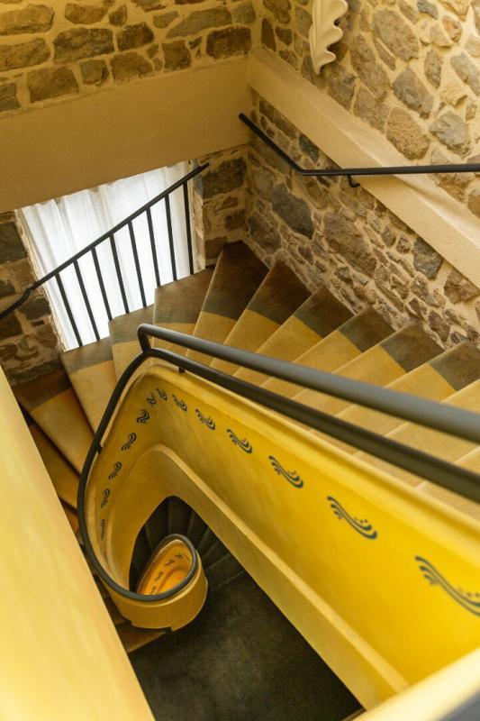 Local d'activité / Entrepôt - 225 m² - 18 pièces