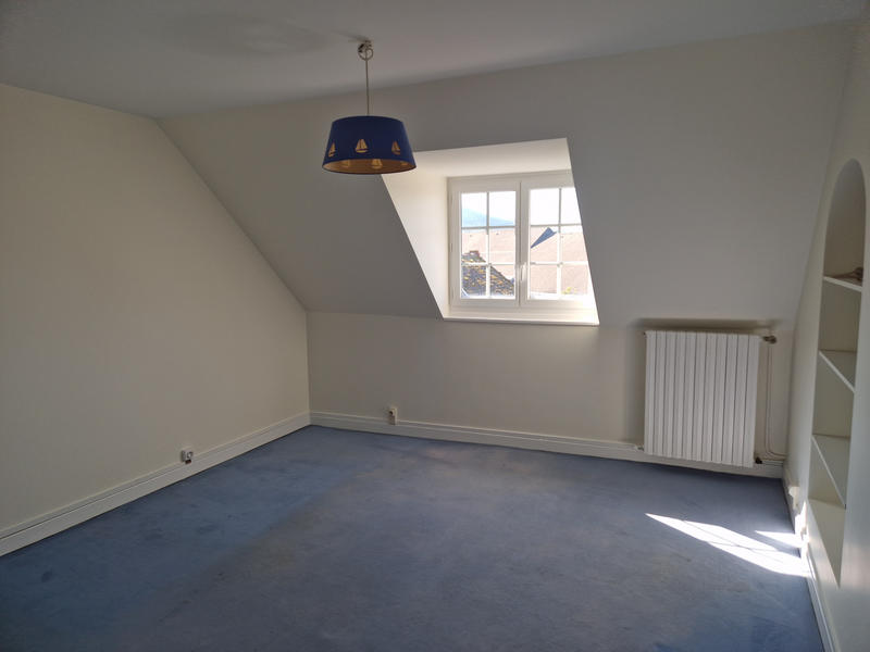 Maison - 340 m² - 12 pièces