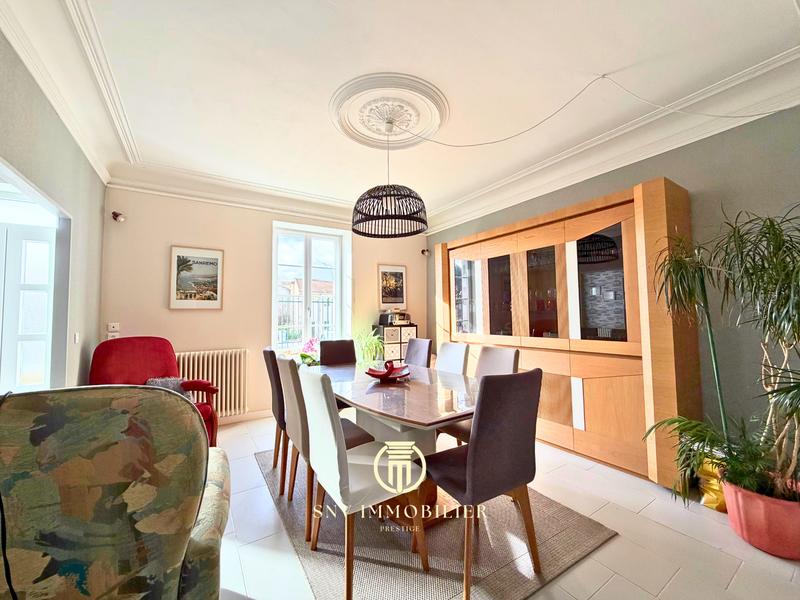 Maison de village - 160 m² - 7 pièces