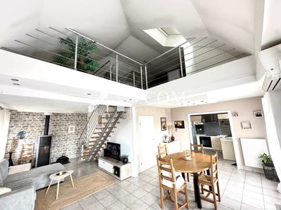 Maison - 100 m² - 6 pièces