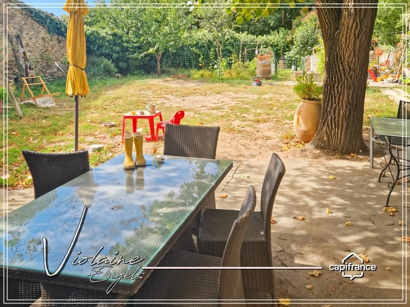 Maison de village - 285 m² - 9 pièces