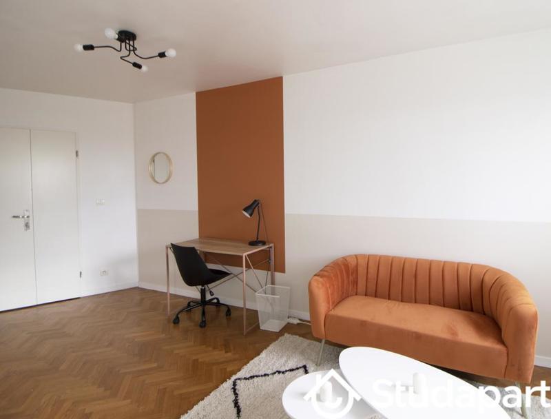 Chambre - 10 m² - 1 pièce