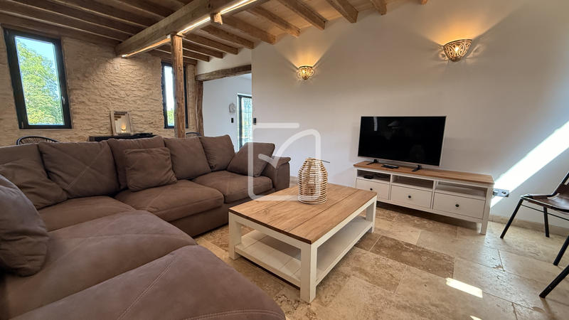 Maison - 164 m² - 10 pièces