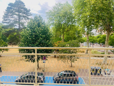 Appartement - 166 m² - 5 pièces