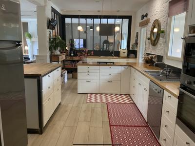 Maison - 185 m² - 7 pièces