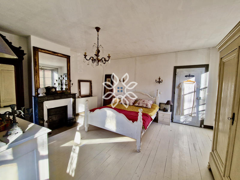 Maison de village - 115 m² - 7 pièces