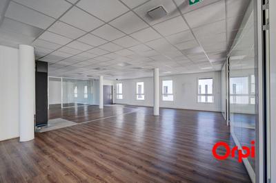 Bureau - 248 m²