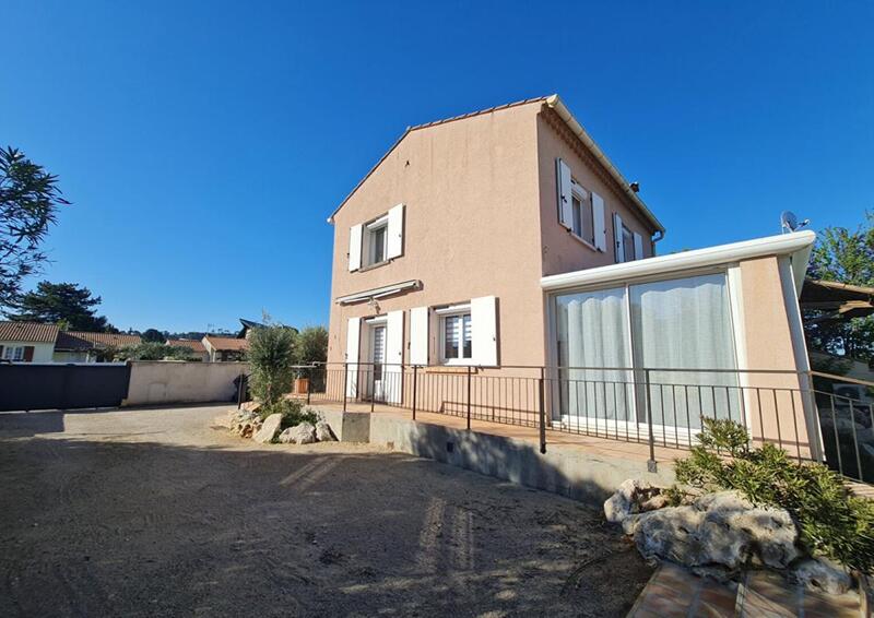 Villa - 122 m² - 5 pièces