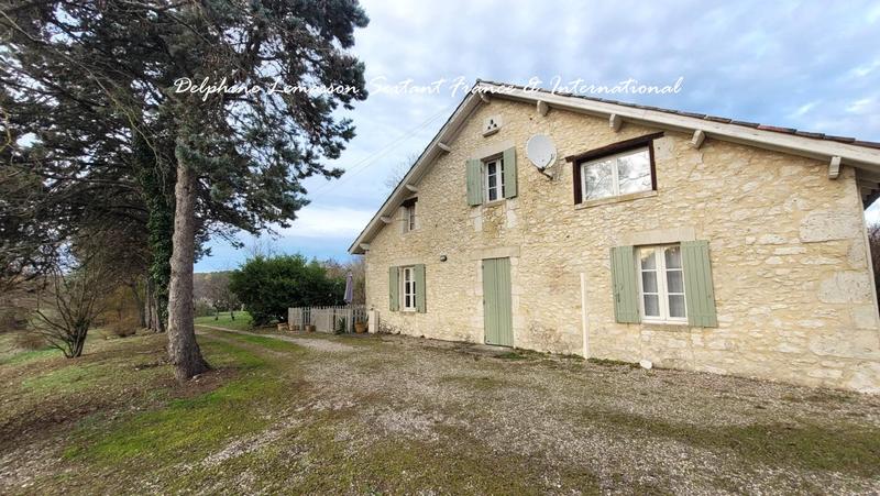 Maison de campagne - 300 m² - 11 pièces