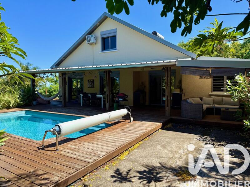 Maison - 143 m² - 6 pièces