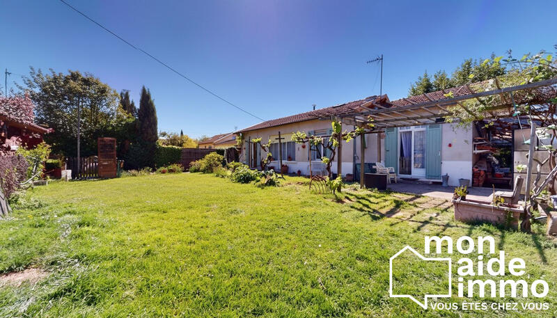 Maison - 90 m² - 5 pièces