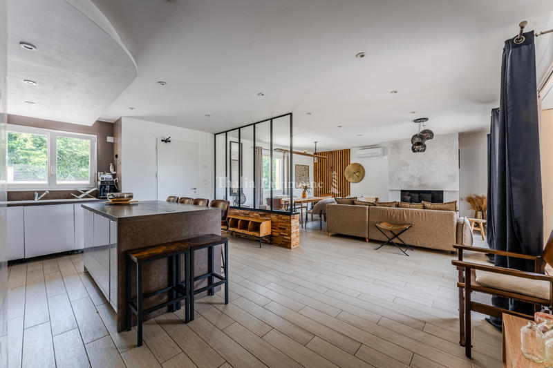 Maison - 135 m² - 6 pièces