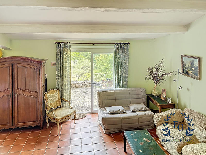 Maison traditionnelle - 218 m² - 6 pièces