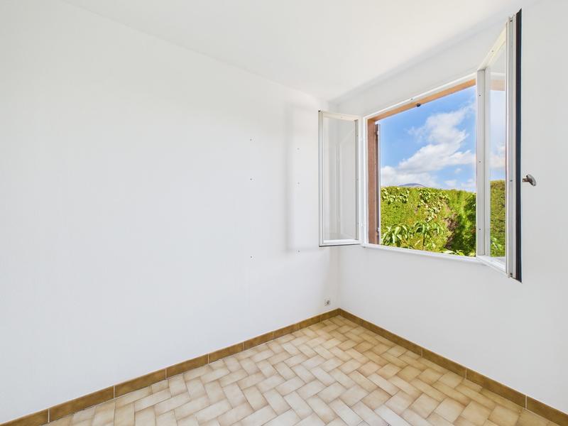 Maison - 98 m² - 5 pièces