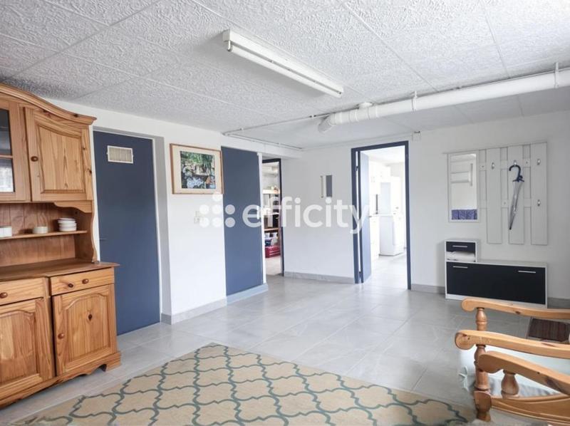 Maison - 180 m² - 7 pièces