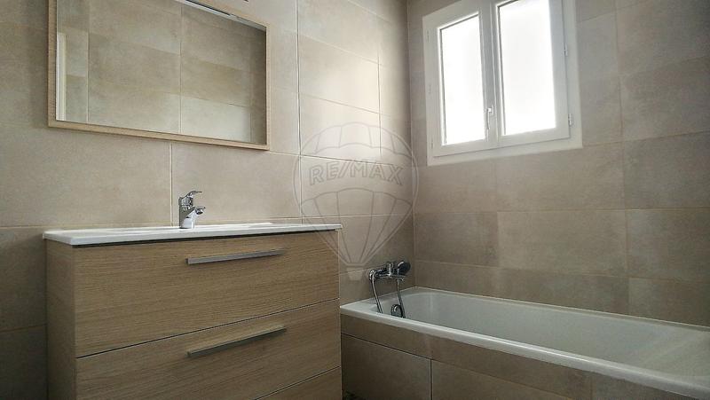 Maison - 94 m² - 4 pièces