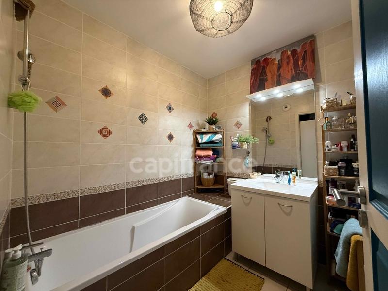 Appartement - 75 m² - 3 pièces