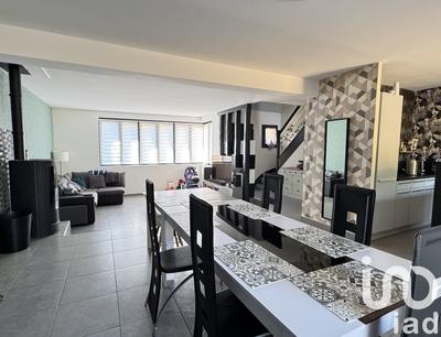 Maison - 138 m² - 6 pièces