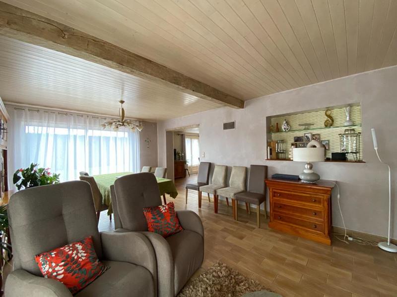 Maison - 185 m² - 8 pièces