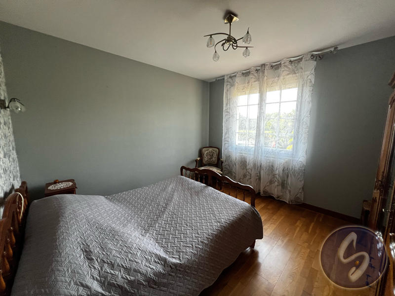 Maison - 128 m² - 7 pièces