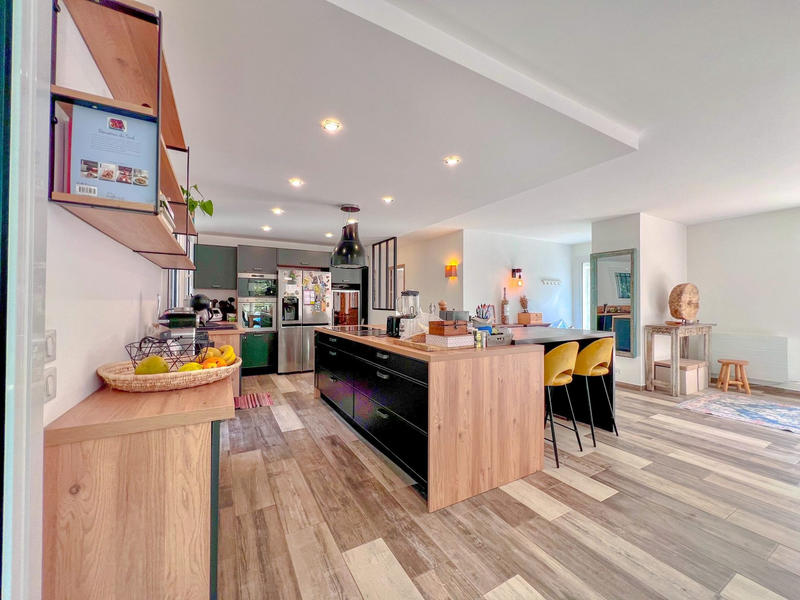 Maison - 185 m² - 5 pièces