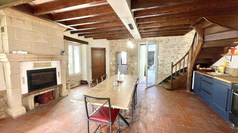Maison - 93 m² - 4 pièces