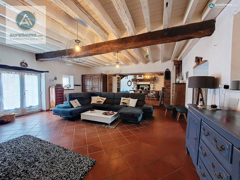 Maison ancienne - 212 m² - 8 pièces