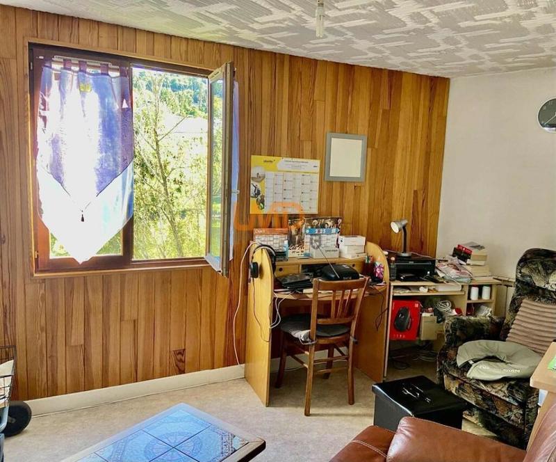 Maison - 180 m² - 11 pièces