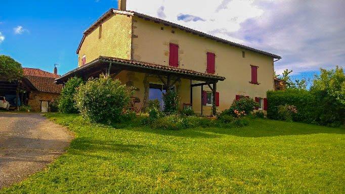 Maison - 232 m² - 7 pièces