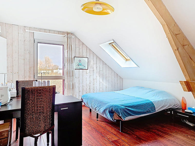 Maison - 215 m² - 7 pièces