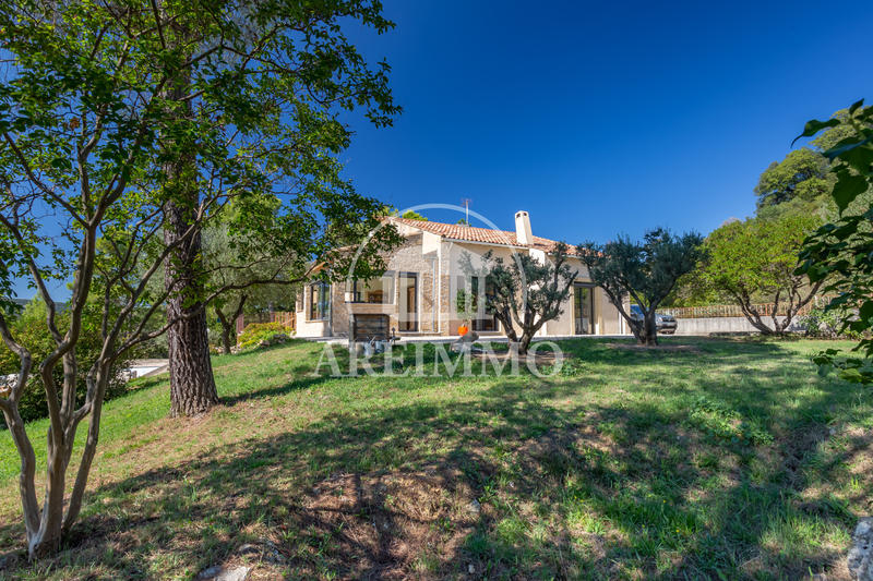 Maison - 152 m² - 5 pièces