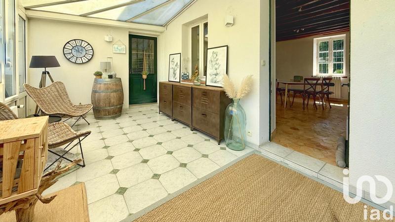 Maison - 196 m² - 7 pièces