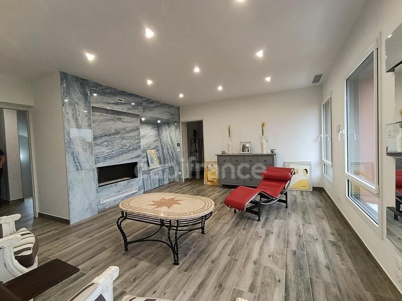 Maison d'architecte - 376 m² - 11 pièces