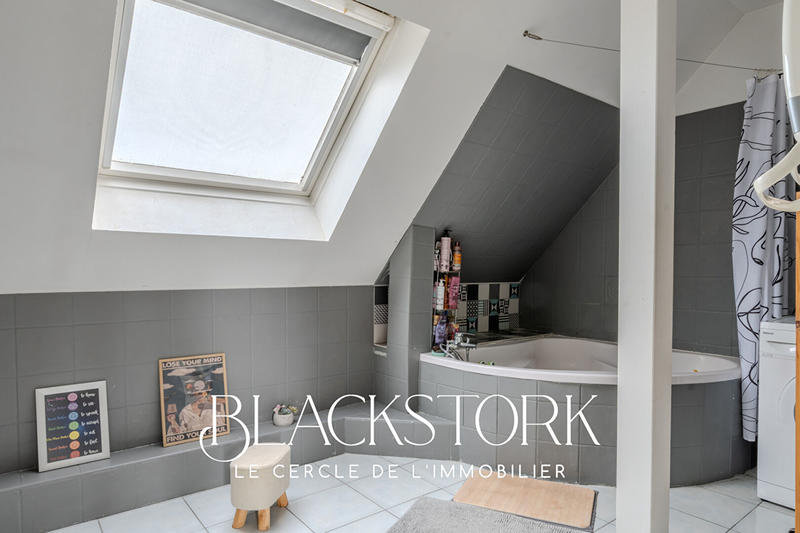 Maison - 145 m² - 6 pièces