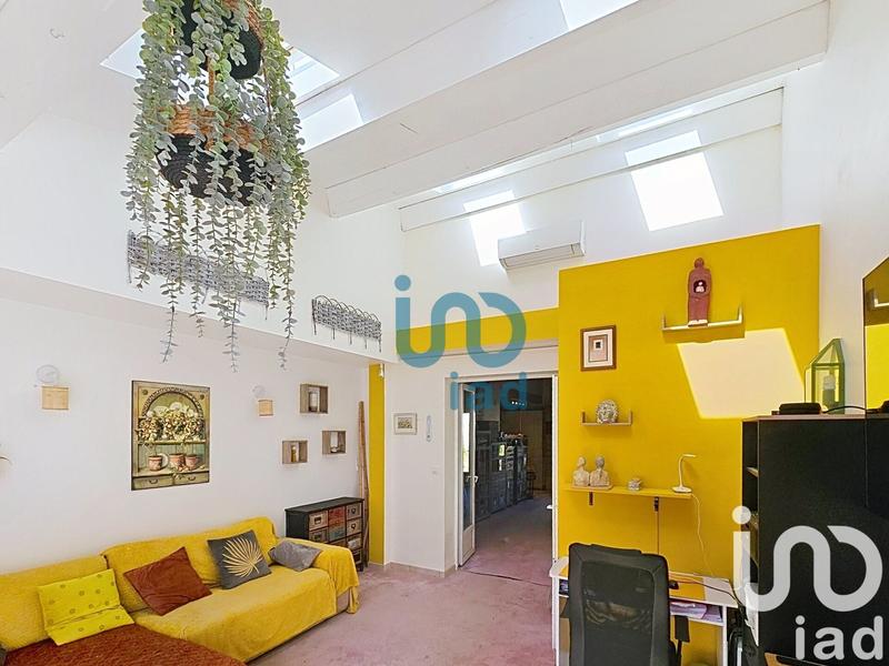 Maison - 240 m² - 8 pièces