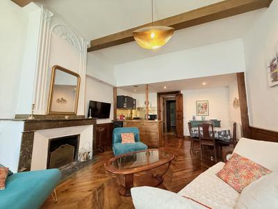 Appartement - 80 m² - 3 pièces