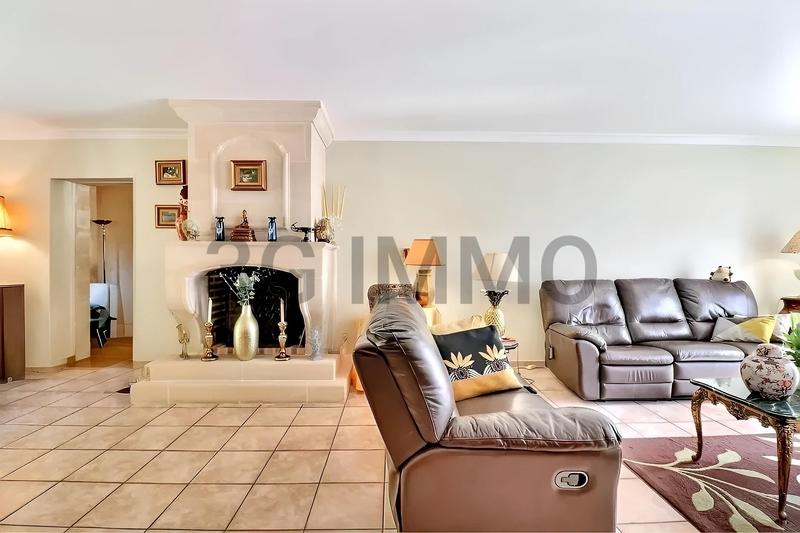 Maison - 144 m² - 7 pièces