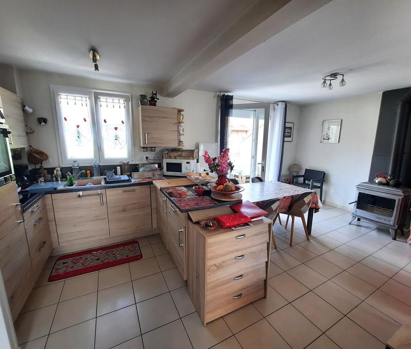 Maison - 85 m² - 5 pièces