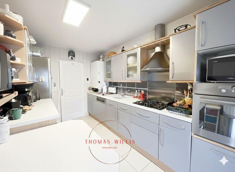 Appartement - 90 m² - 4 pièces